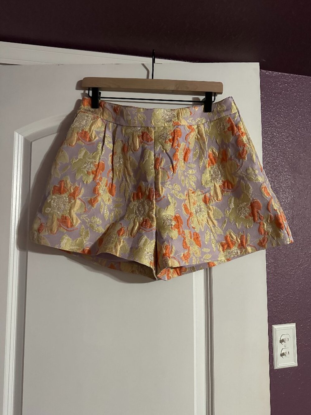 Polished Orchard Floral Brocade Mid Rise Shorts
